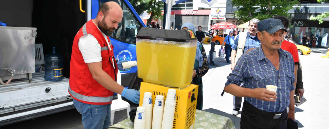 Ankara Büyükşehir'den Kavurucu Sıcaklara Serin Çözüm 