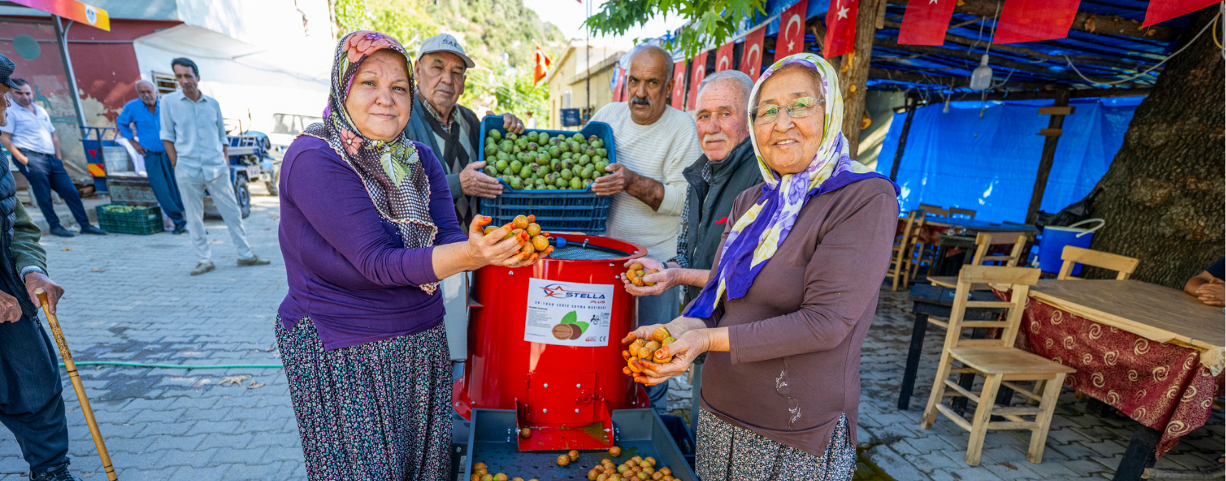 Mersinli Üreticilere Ceviz Soyma Makinesi Desteği