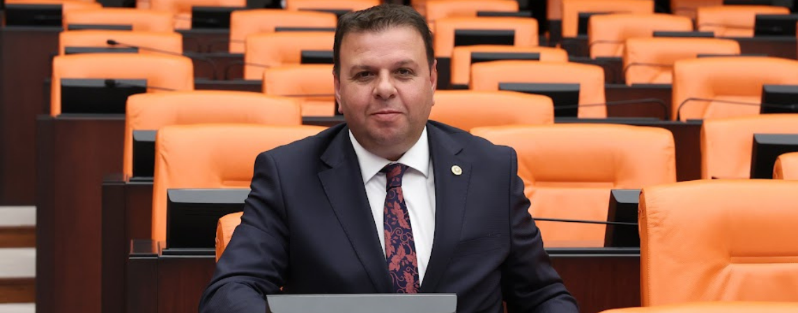 Ediz Ün: 